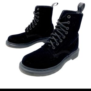 Dr. Martens Page Velvet Boot in Black size 6